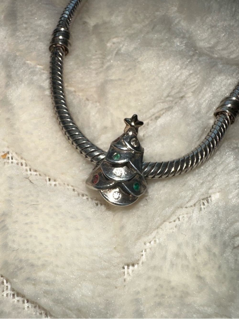 Pandora Festive Tree Charm 925 ALE 14K
CZ Red Green Clear Retired #791999CZRMX